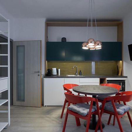 7Domb Apartman Komló Buitenkant foto