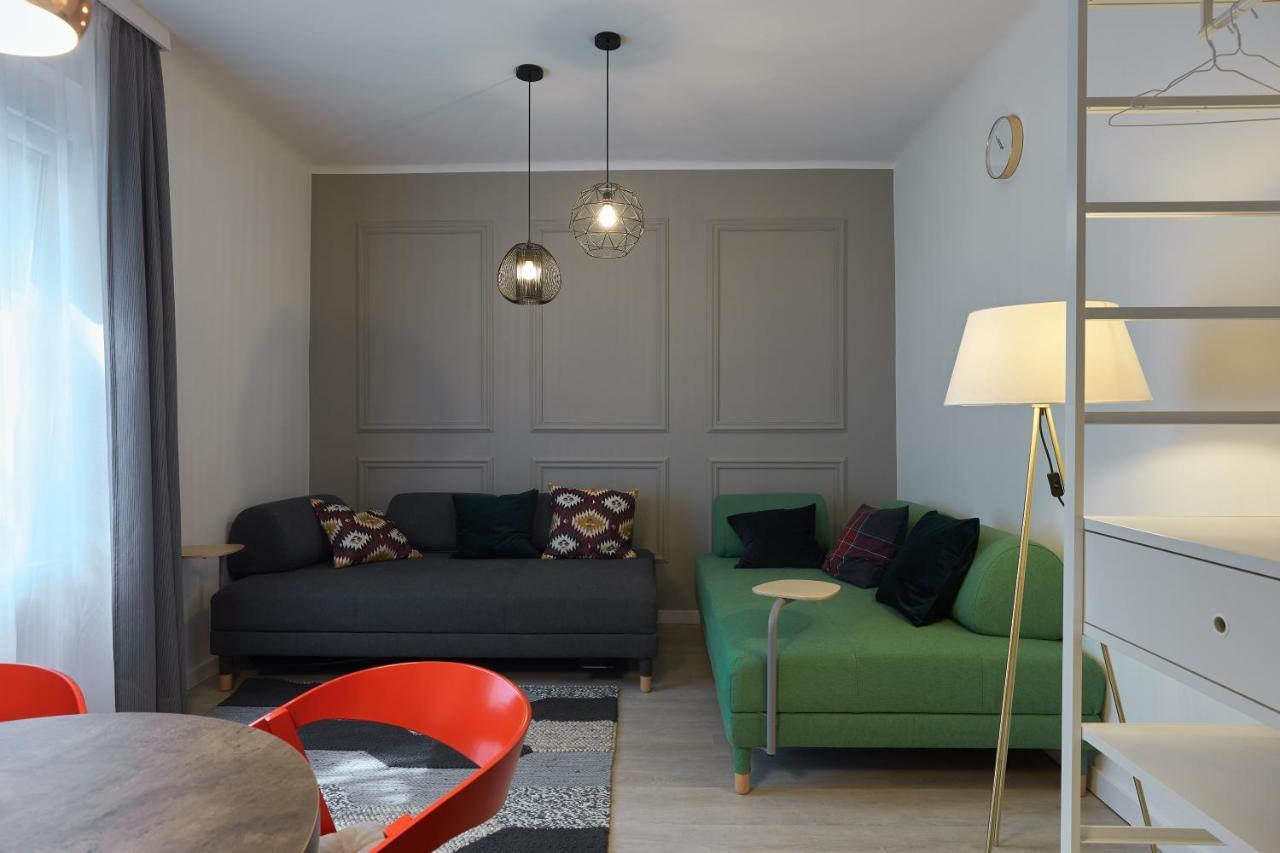 7Domb Apartman Komló Buitenkant foto