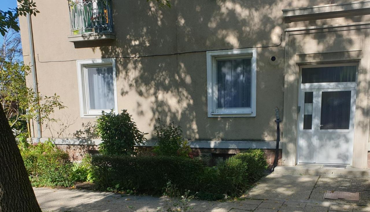 7Domb Apartman Komló Buitenkant foto